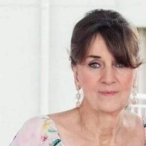 Meet your Posher, Sandy.